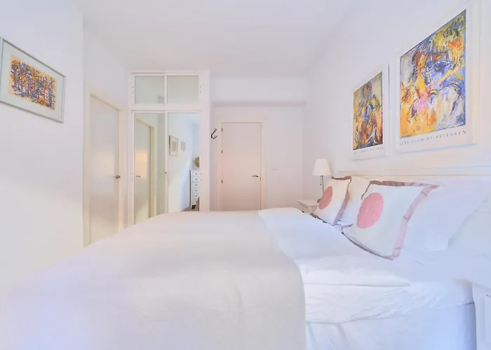 Cozy 2 Bedroom With Magic Sea View