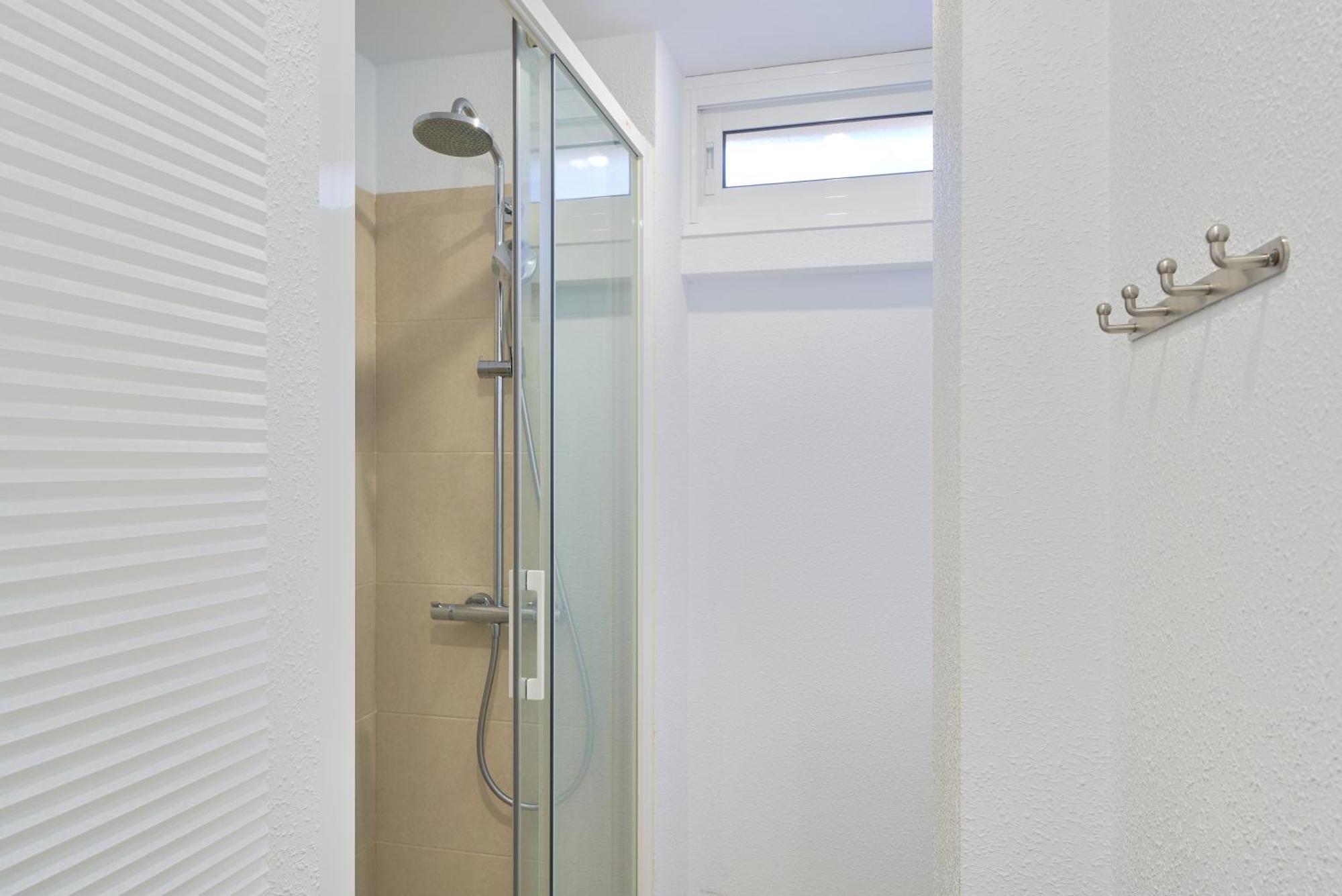 Cozy 2 Bedroom With Magic Sea View *